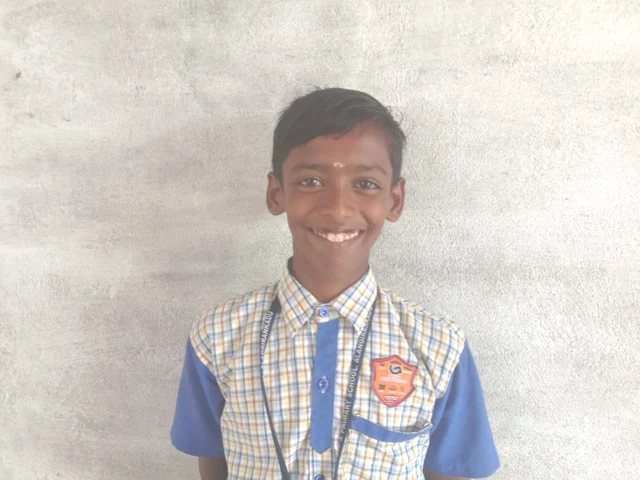 மாணவன் ரா.ரமேஷ்