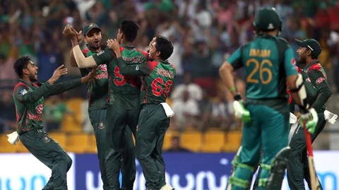 #PAKvBAN