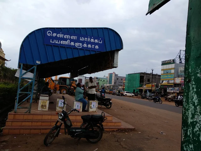 பேருந்து நிறுத்தம்