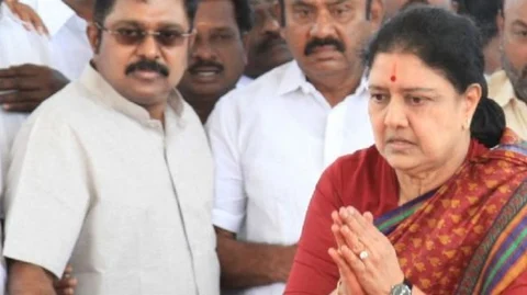தினகரன், சசிகலா