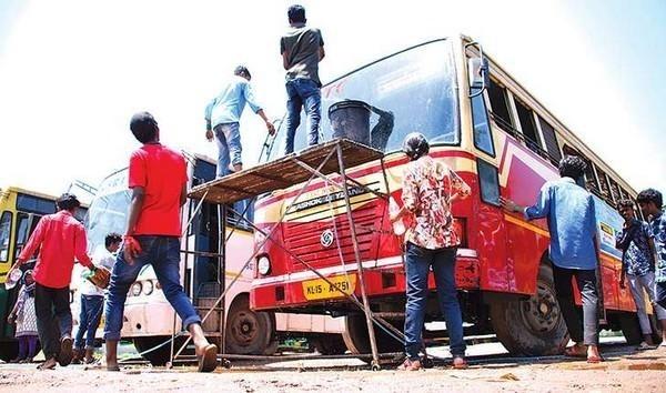 சென்னை ரூட்டுத் தலைகளே... கேரளாவில் `பஸ் டே'ன்னா இதுதான்!