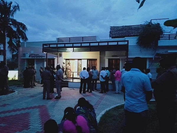 உமா மகேஸ்வரி வீடு