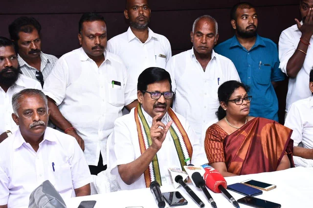 ` அறிவாலயத்தால் அசிங்கப்பட்டோம்; அவமானப்பட்டோம்!' - காங்கிரஸை கூர்தீட்டுகிறதா அ.தி.மு.க?