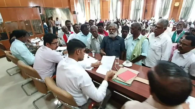 விவசாயிகள் கூட்டம்