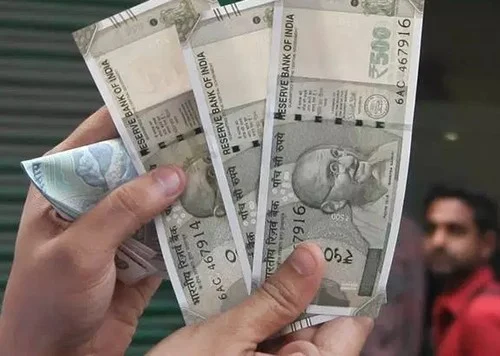 ரூ.200 கடனுக்காக 30 ஆண்டுகள் மன உறுத்தல்! கடனைச் செலுத்த இந்தியா வந்த கென்ய எம்.பி