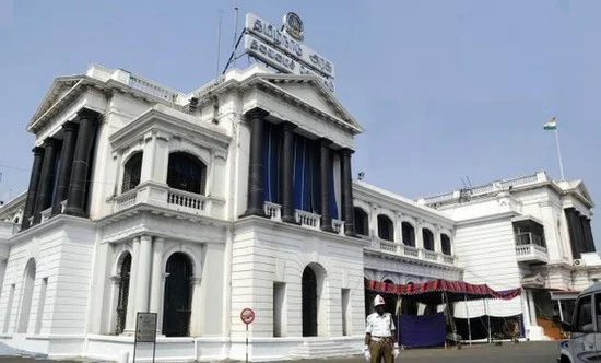 தமிழக அரசு