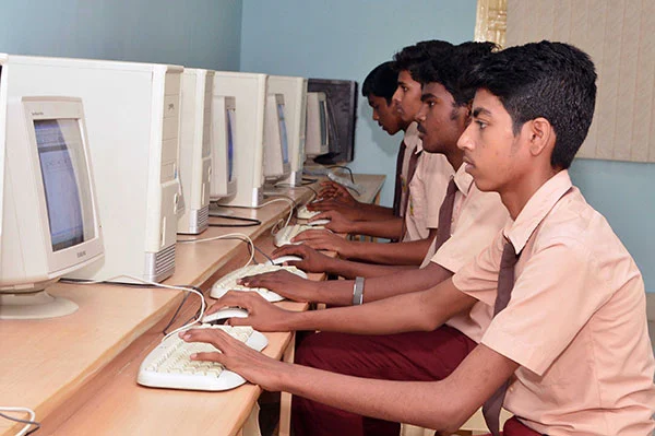 கம்யூட்டர் லேப்