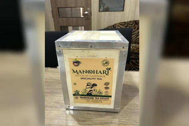 மனோகரி கோல்டு
