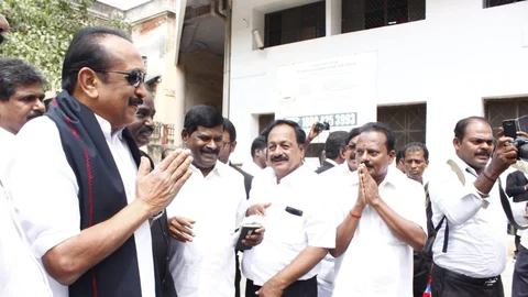 வைகோ