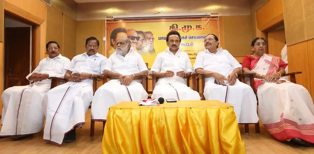 ஸ்டாலின் தலைமையில் கூட்டம்