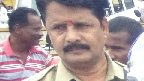 பாஸ்கர் (சஸ்பெண்டு ஆன ஆய்வாளர்)
