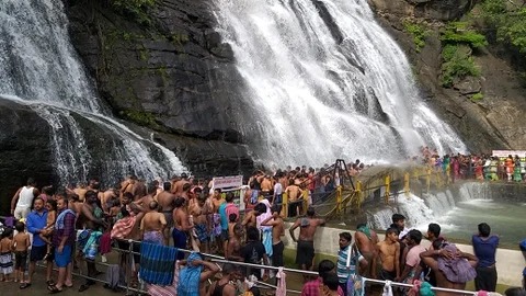 courtallam main falls