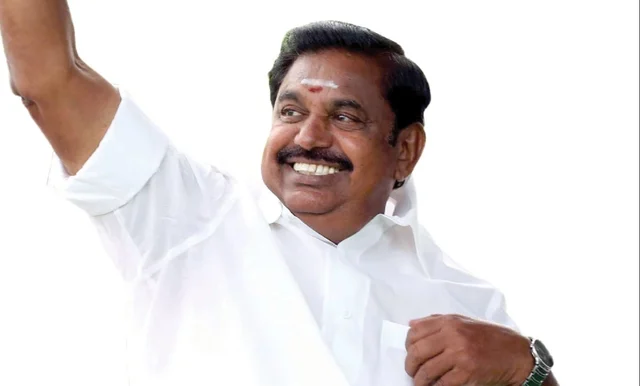 `நிழல் முதல்வர்' கிரிராஜன் - எடப்பாடியின் தனிச்செயலாளரிடம் பவ்யம் காட்டும் அமைச்சர்கள்!