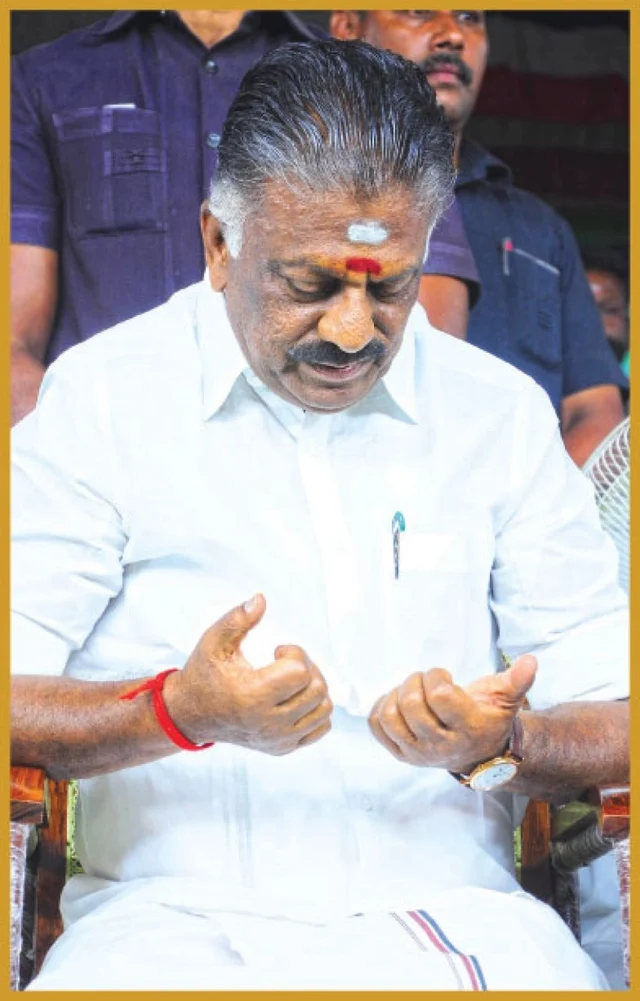 மகனுக்காக எந்த லெவலுக்கும் செல்லும் ஓ.பி.எஸ்-ஸின் 'அமாவாசை' அரசியல்!