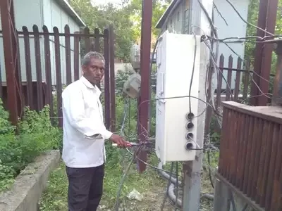 எலெக்ட்ரீசியன் ஸ்ரீனிவாஸ்