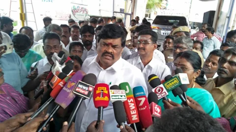 அமைச்சர்