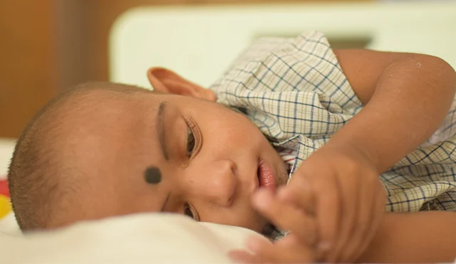 பச்சிளங்குழந்தைக்கு கல்லீரல் செயலிழப்பு! #Save_Mithulashree