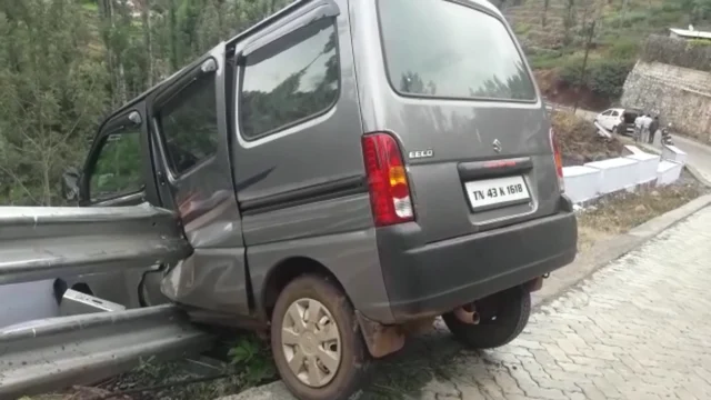 விபத்துக்குள்ளான வாகனம்