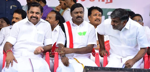 பிரசார மேடையில் முதல்வர்