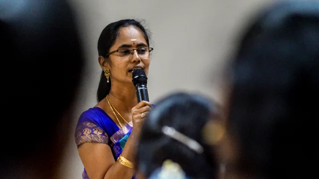 வானதி