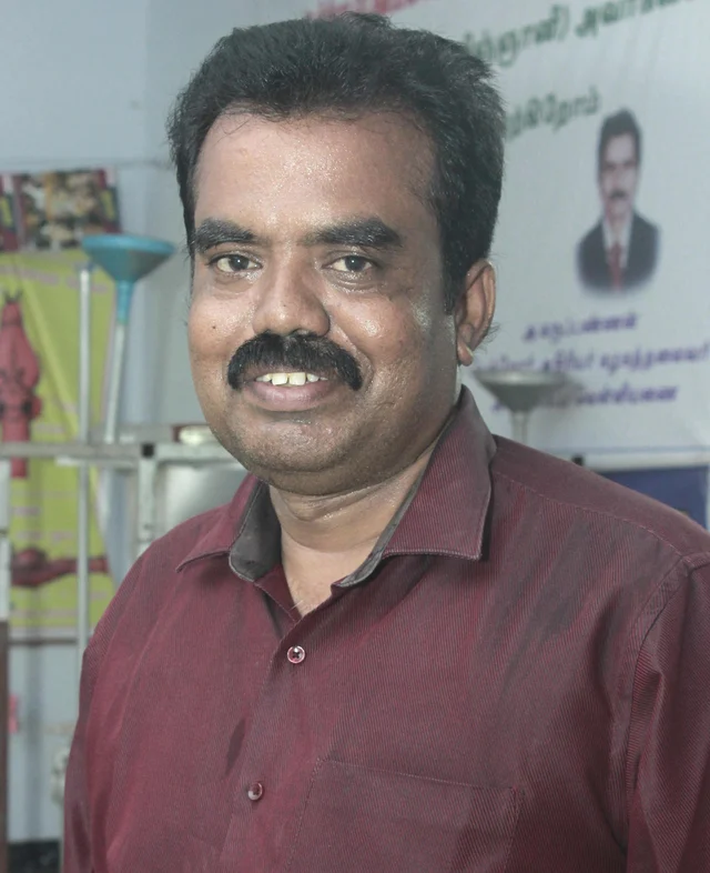 ஆசிரியர் தனபால்