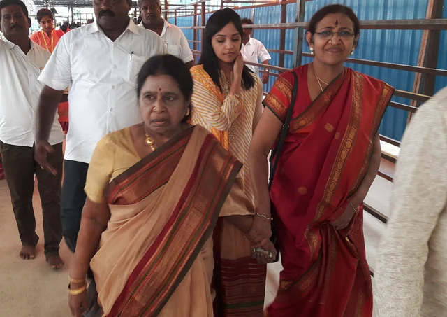 அத்திவரதர் வைபவத்தில் ராஜாத்தி அம்மாள்