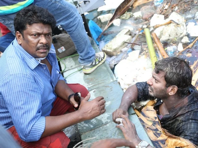 'கதை திரைக்கதை வசனம் இயக்கம்'