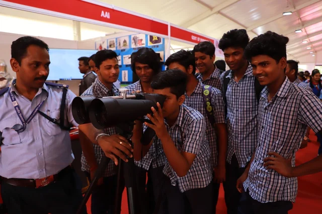 சென்னையில் பேரிடர் காலங்களில் பொதுமக்களைக் காப்பாற்றும் ஒத்திகை நிகழ்ச்சி மற்றும் கண்காட்சி!