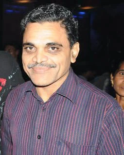 சுரேஷ்