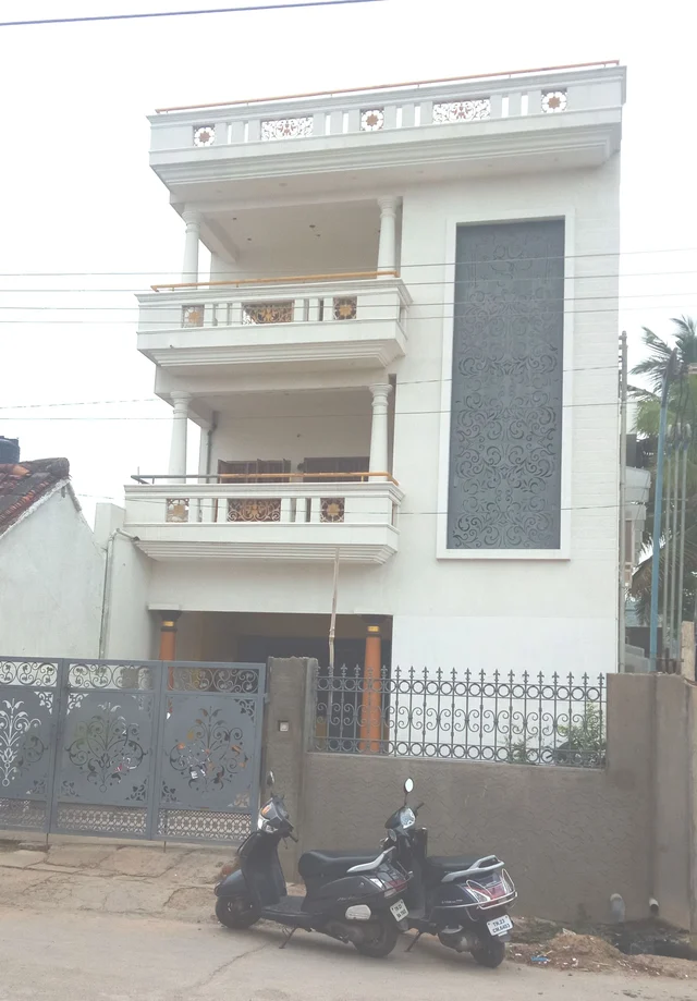 கோகுலின் அடுக்குமாடி வீடு