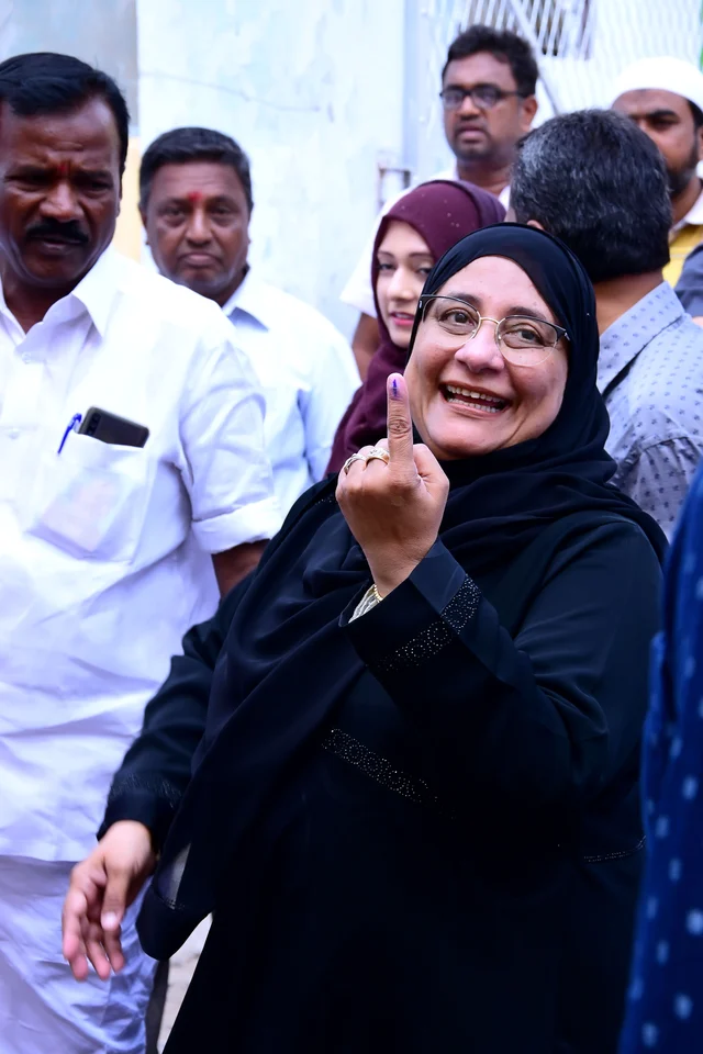 அமைச்சர் நிலோஃபர் கபில்