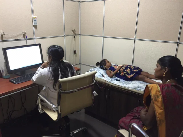 மகளுடன் செந்தமிழ்ச்செல்வி