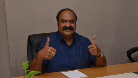 பெங்களூரு புகழேந்தி