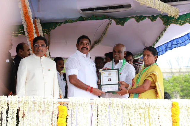 farmer shanmugavel and his wife got award