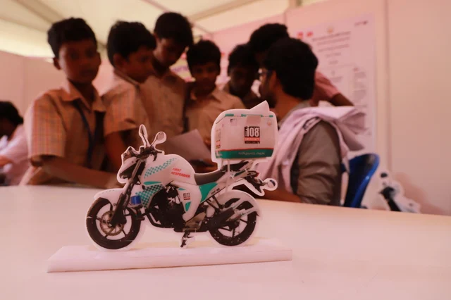 சென்னையில் பேரிடர் காலங்களில் பொதுமக்களைக் காப்பாற்றும் ஒத்திகை நிகழ்ச்சி மற்றும் கண்காட்சி!