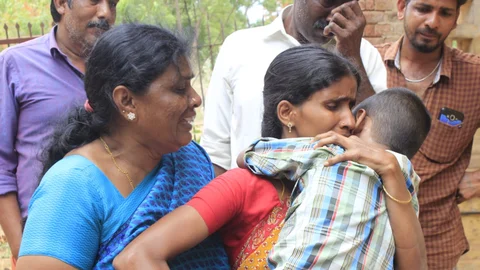 அம்மாவுடன் தருண்
