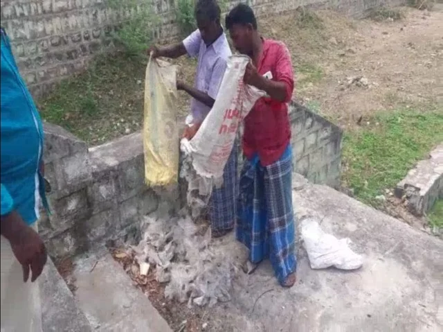 கள்ளச் சாராய பாக்கெட்