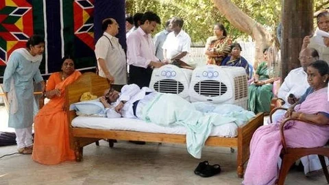 உண்ணாவிரதத்தில் கருணாநிதி