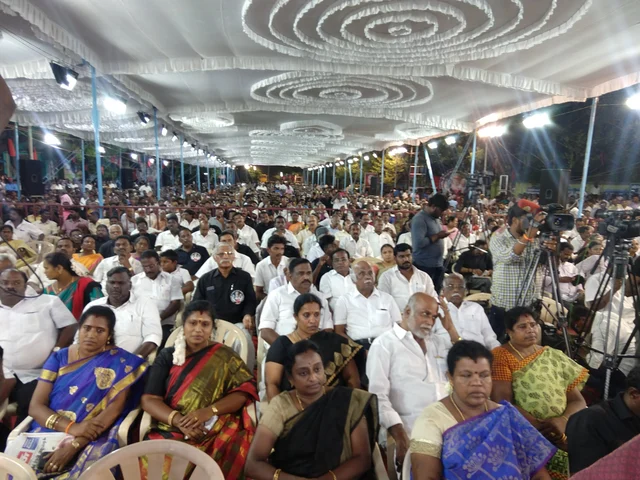 கூட்டத்தில் பங்கேற்றவர்கள்