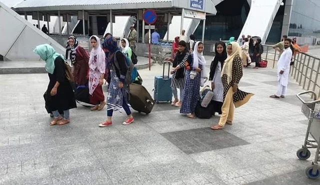 kashmir Girls