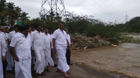 ஆய்வின்போது எஸ்.பி.வேலுமணி