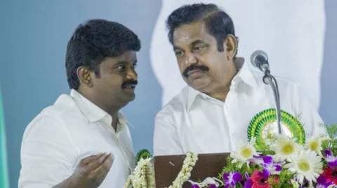 விஜயபாஸ்கர், எடப்பாடி பழனிசாமி