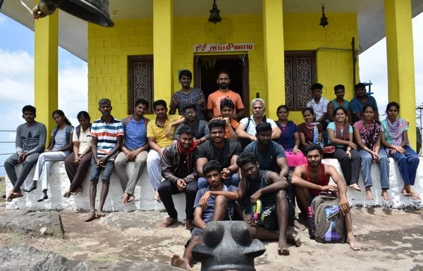 பாலமலைக்கு டிரெக்கிங் சென்ற குழு
