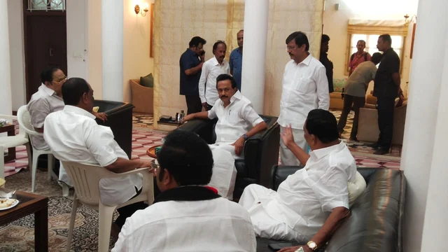 ஸ்டாலின் நடத்திய ஆலோசனைக் கூட்டம்
