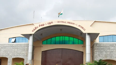 puzhal prison