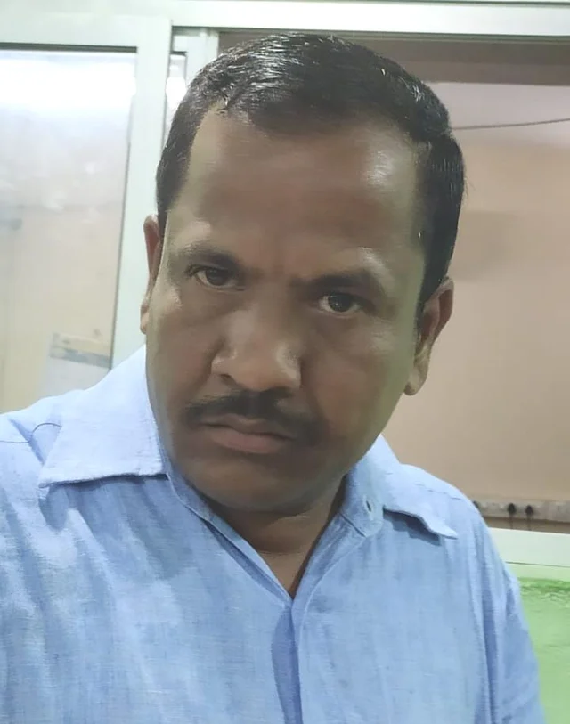 இணை சார் பதிவாளர் சிவலிங்கம்