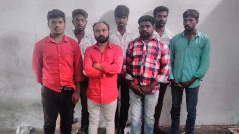 கடத்தல் தொடர்பாக கைது செய்யப்பட்டவர்கள்