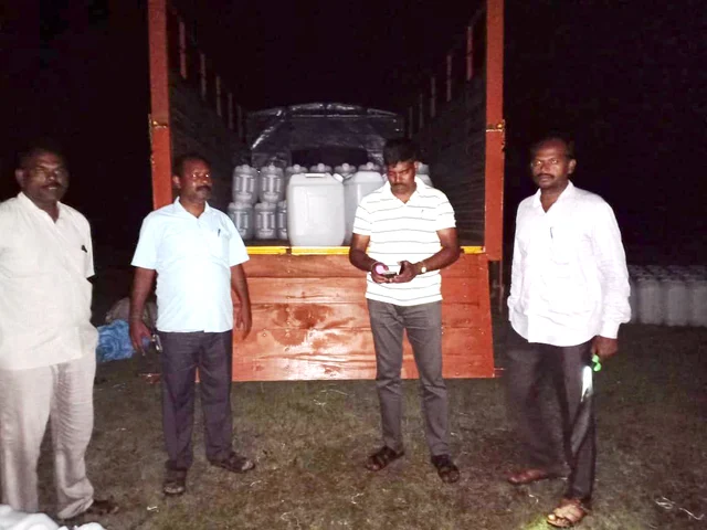 பறிமுதல் செய்யப்பட்ட எரிசாராயம்