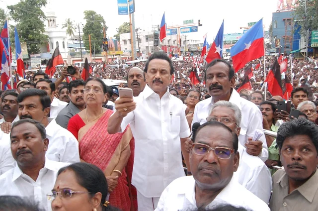 கலைஞர் சிலையைத் திறக்கும் ஸ்டாலின்