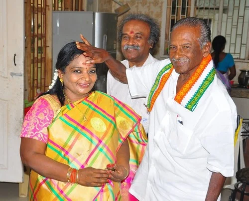 தந்தையுடன் தமிழிசை